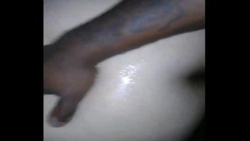 play El negro penetrando a una novia blanca
