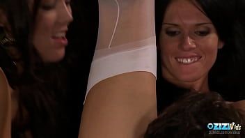 play In a jacuzzi, these two women lick their pussies until the moment one